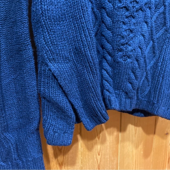 Cable Knit Sweater - Picture 2 of 4